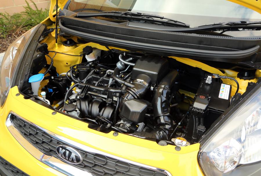  Kia Picanto SR7 2015 года  (фото 10 из 16)